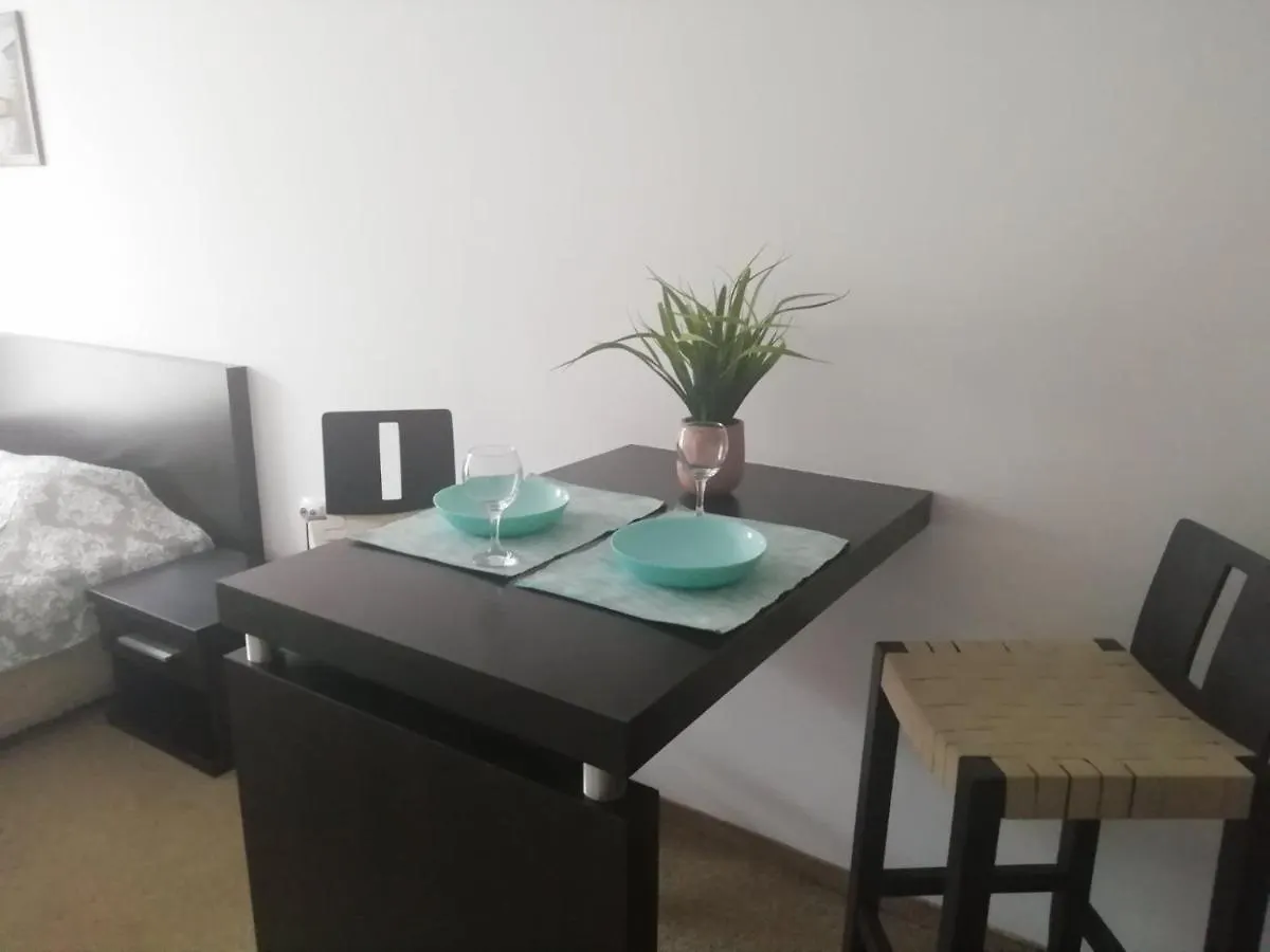 Atlantis Resort D111 Апартамент Burgas
